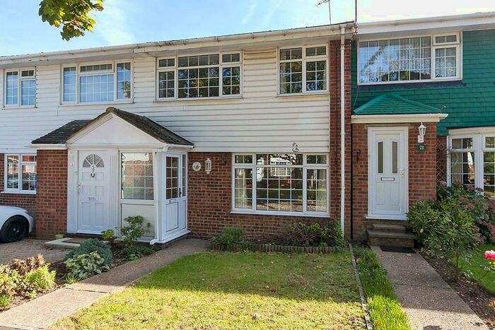 3 Bedroom Terraced House To Rent In Chatsworth Drive, Sittingbourne, Kent, ME10