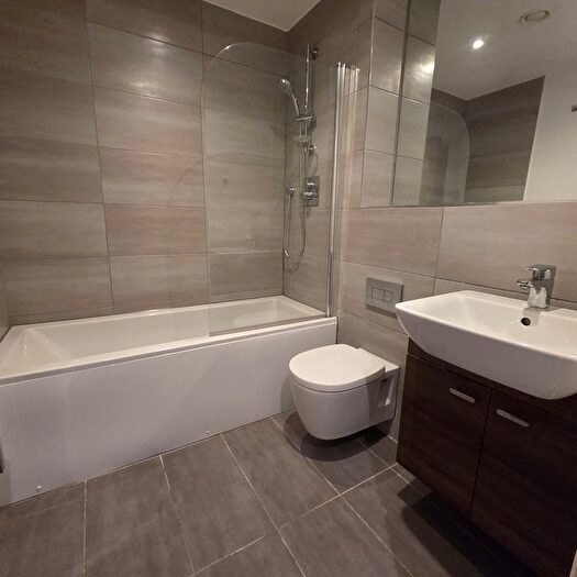 1 Bedroom Flat To Rent In Broad Street, Birmingham, West Midlands, B15