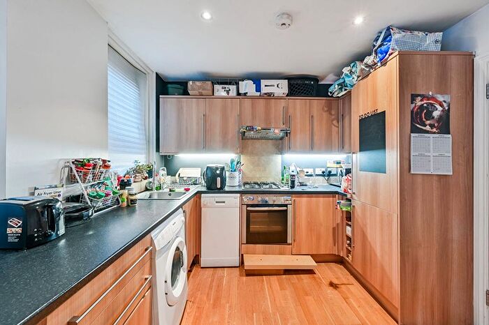1 Bedroom Flat For Sale In Blackheath Hill, Greenwich, London, SE10