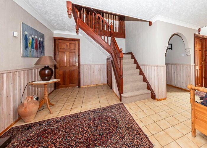 4 Bedroom Detached House For Sale In Boulters Lock, Giffard Park, Milton Keynes, Buckinghamshire, MK14