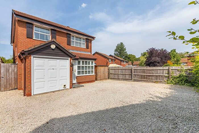 3 Bedroom Detached House For Sale In Rivy Close, Abingdon, OX14