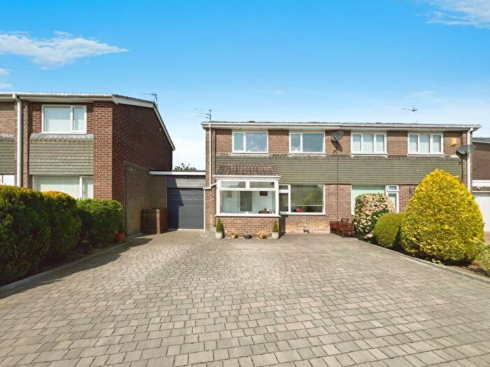 3 Bedroom Semi-Detached House For Sale In Rowan Drive, Ponteland, NE20