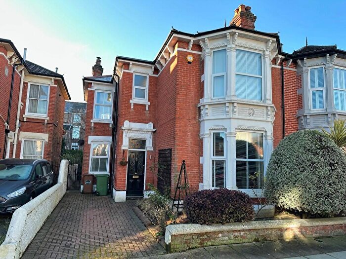 4 Bedroom Semi-Detached House For Sale In Festing Grove, Portsmouth, Hampshire, PO4