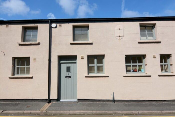 2 Bedroom Terraced House To Rent In The Coach House, Albion Street, Birkenhead, CH41