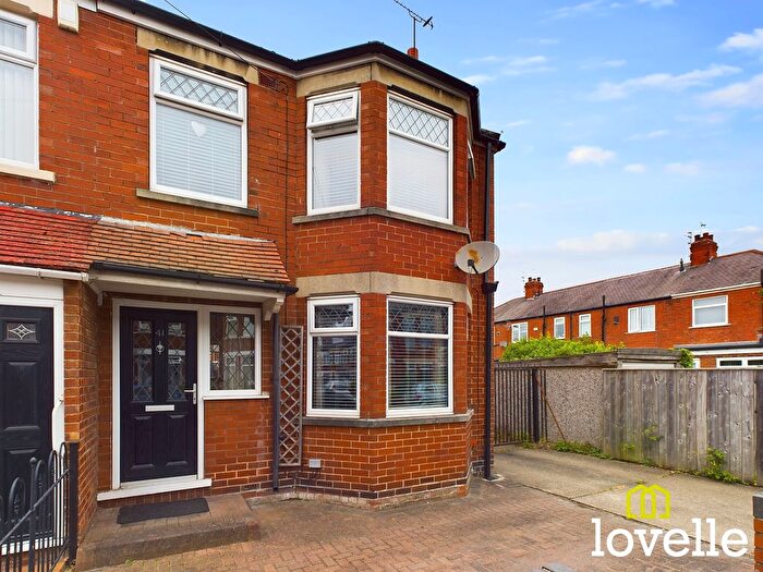 3 Bedroom End Of Terrace House For Sale In Aysgarth Avenue, Hull, East Riding Of Yorkshire, HU6
