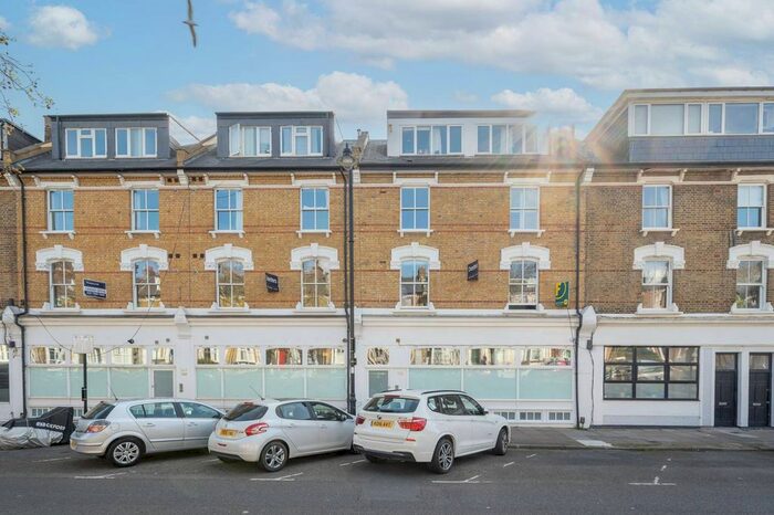 2 Bedroom Flat To Rent In Petherton Road, Islington, London, N5