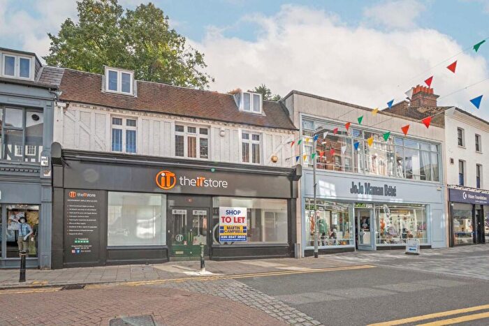 3 Bedroom Flat To Rent In Thames Street, Kingston, KT1