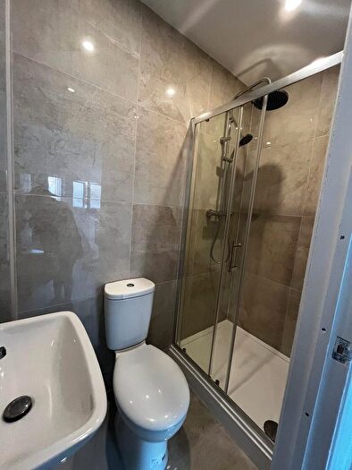 Studio To Rent In Romford, RM6