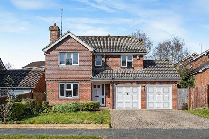 4 Bedroom Detached House For Sale In Princess Drive, Seaford, BN25