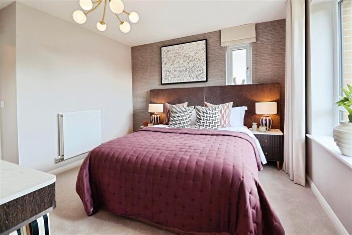 3 Bedroom Detached House For Sale In Kings Drive, Cardiff, CF3