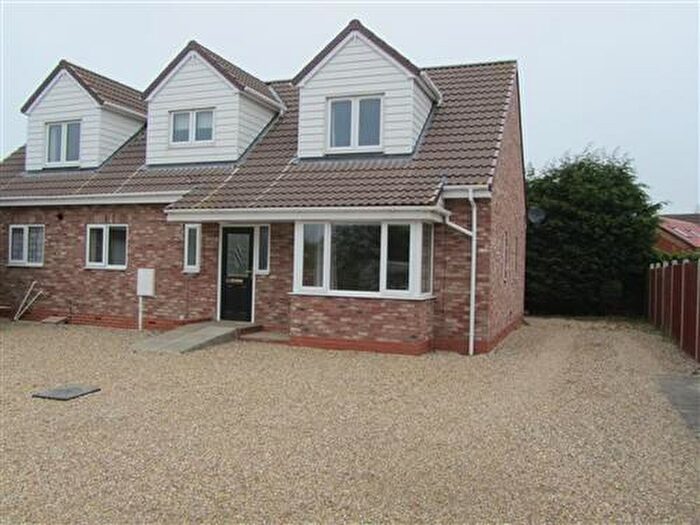 3 Bedroom House To Rent In Farriers Walk, HU17