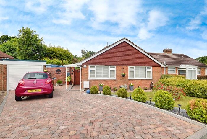 2 Bedroom Bungalow For Sale In Pond Close, Broad Oak, Rye, TN31