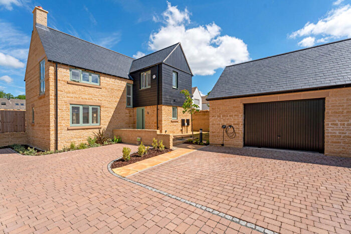 3 Bedroom Detached House For Sale In Hurricane Close Upper Rissington Cheltenham, Gloucestershire, GL54