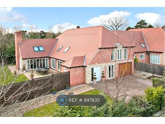 5 Bedroom Detached House To Rent In Middleton Crescent, Nottingham, NG9