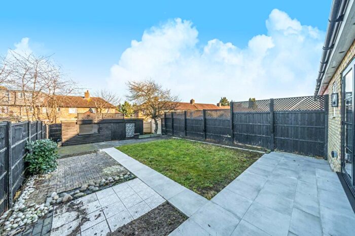 4 Bedroom Terraced House For Sale In Southend Lane, Catford, SE6