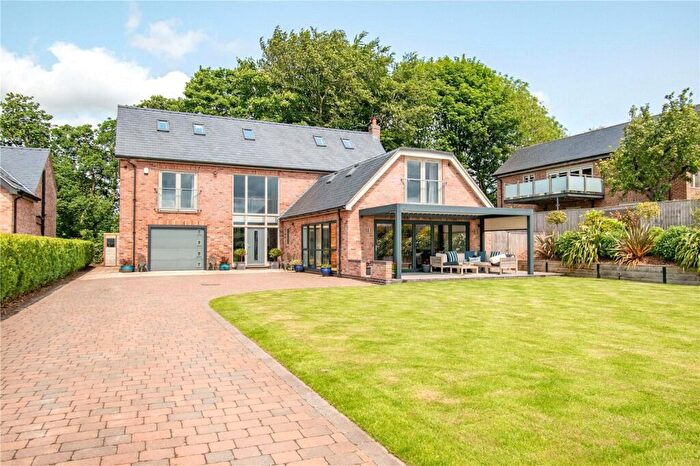 6 Bedroom Detached House For Sale In Whitegate Rise, Caistor, Lincolnshire, LN7