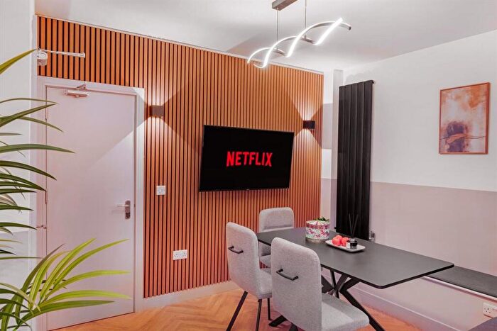 1 Bedroom House To Rent In Colwick Road, Nottingham, NG2