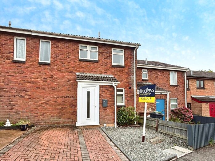 3 Bedroom Terraced House For Sale In Lower Park Drive, Plymouth, Devon, PL9
