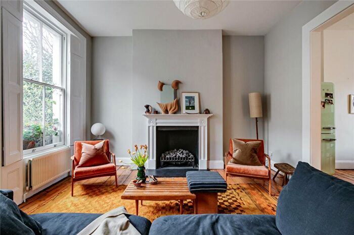 2 Bedroom Flat To Rent In Northchurch Road, Canonbury, N1