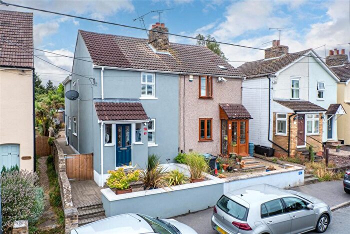 3 Bedroom Semi Detached House For Sale In Villa Road, Higham, Kent, ME3
