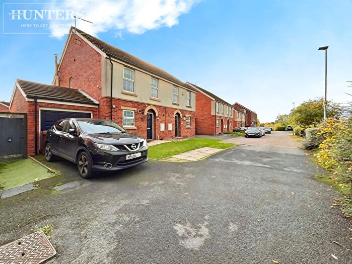 3 Bedroom Semi-Detached House For Sale In Woodcross Avenue, Grimethorpe, Barnsley, S72