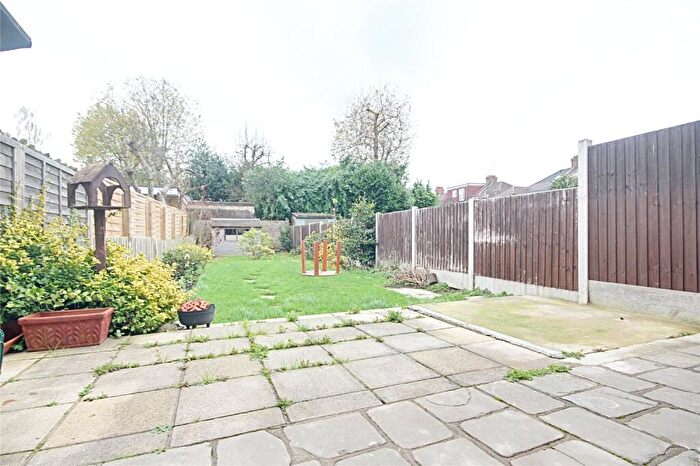 3 Bedroom Terraced House To Rent In Edenbridge Road, Enfield, EN1