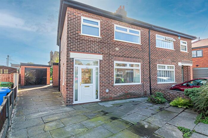 3 Bedroom Semi-Detached House For Sale In Hillberry Crescent, Warrington, WA4