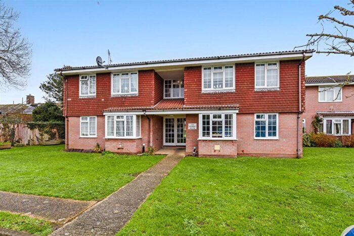 1 Bedroom Apartment For Sale In Manor Road, Selsey, Chichester, PO20