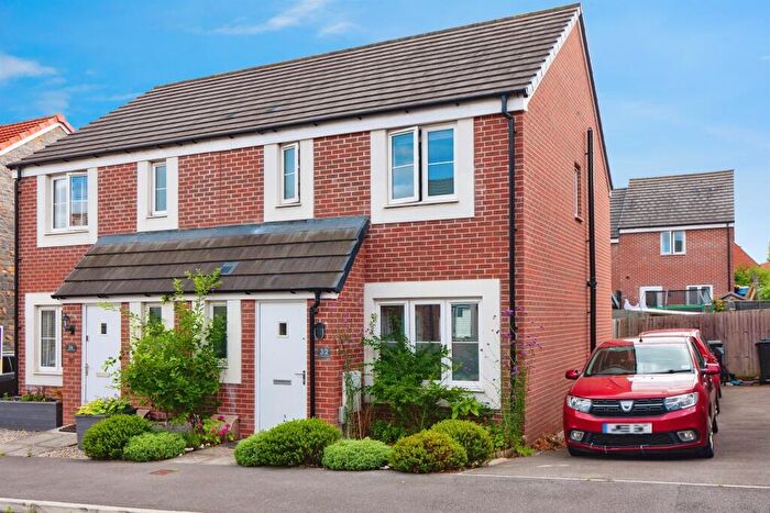 3 Bedroom Semi-Detached House For Sale In Aesop Drive, Keynsham, Bristol, BS31