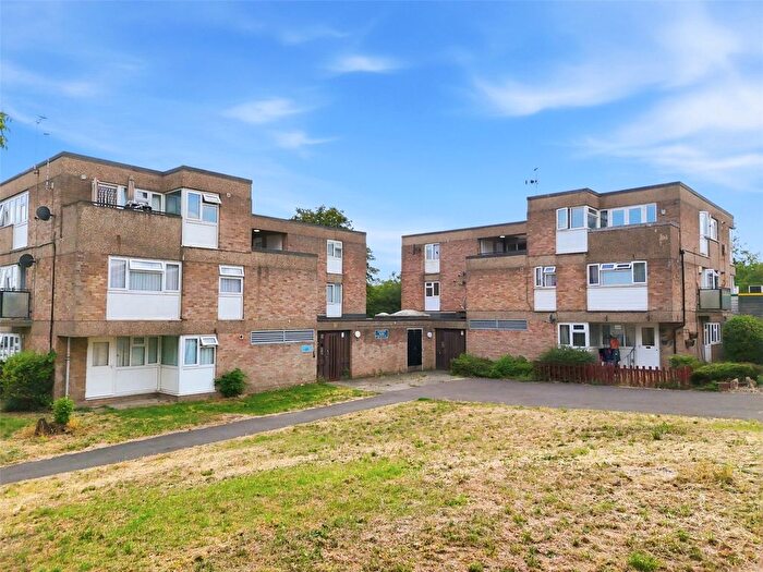 1 Bedroom Flat For Sale In Sandon Road, Basildon, Essex, SS14
