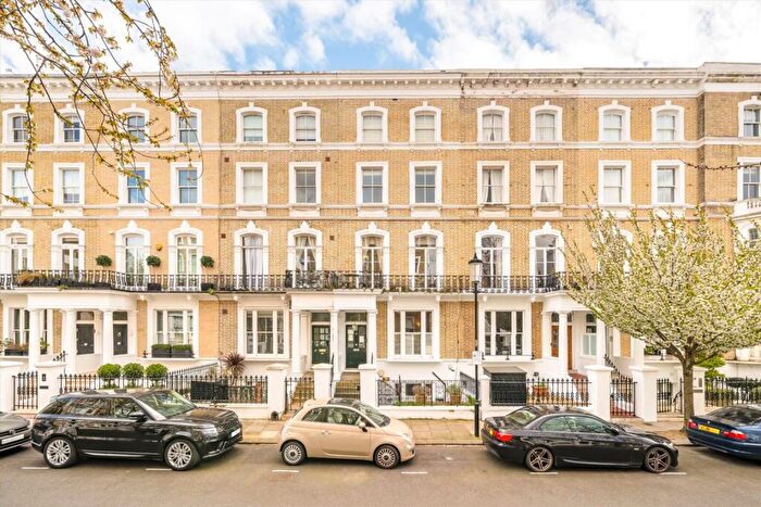1 Bedroom Flat To Rent In Cathcart Road, London, SW10