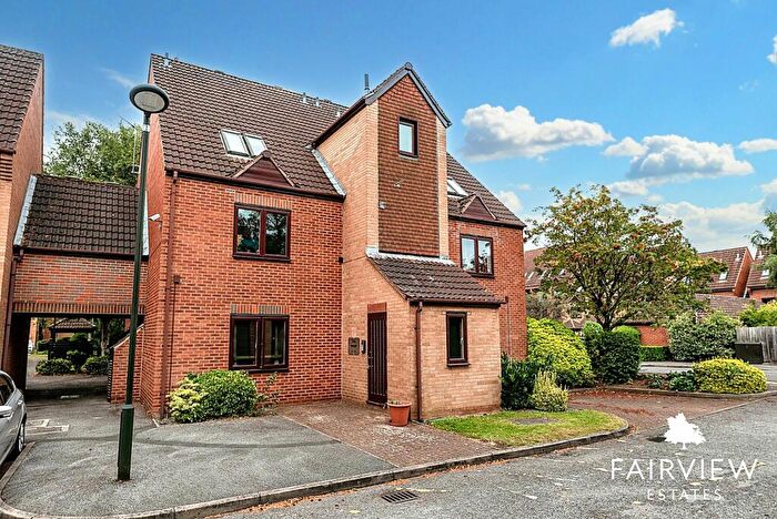 2 Bedroom Flat For Sale In Teal Wharf, Nottingham, NG7