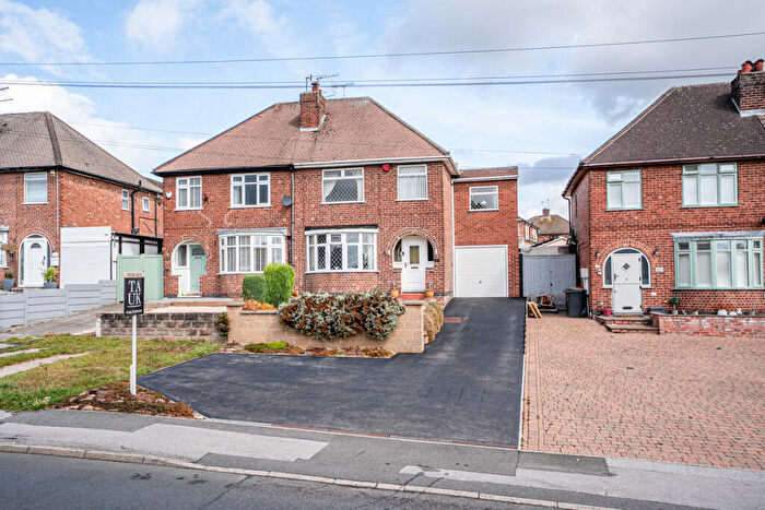 4 Bedroom Semi-Detached House For Sale In Nottingham Road, Newthorpe, NG16