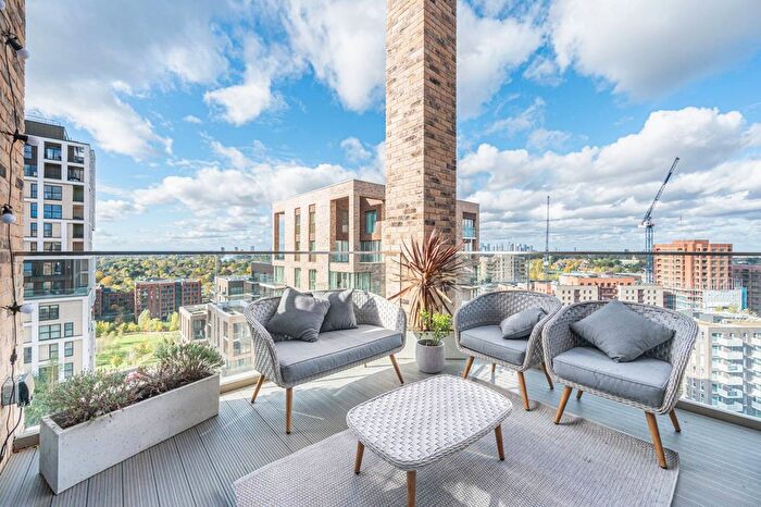 3 Bedroom Flat For Sale In Plowden Road, Kidbrooke, SE3