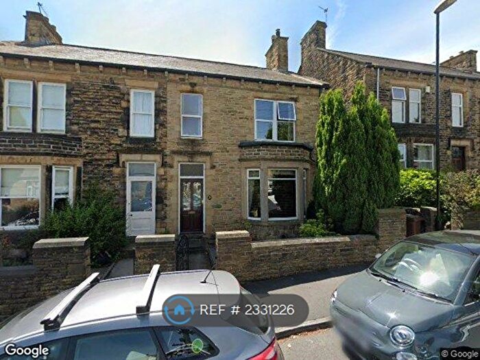 4 Bedroom Semi-Detached House To Rent In Crawshaw Avenue, LS28