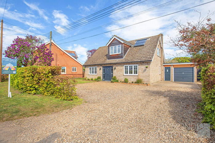 3 Bedroom Chalet For Sale In White Hart Street, East Harling, NR16