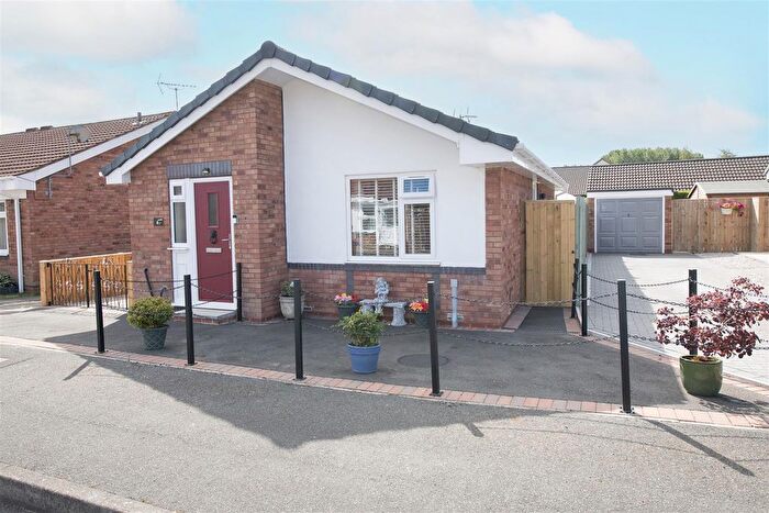 2 Bedroom Detached Bungalow For Sale In Camellia Close, Driffield, YO25