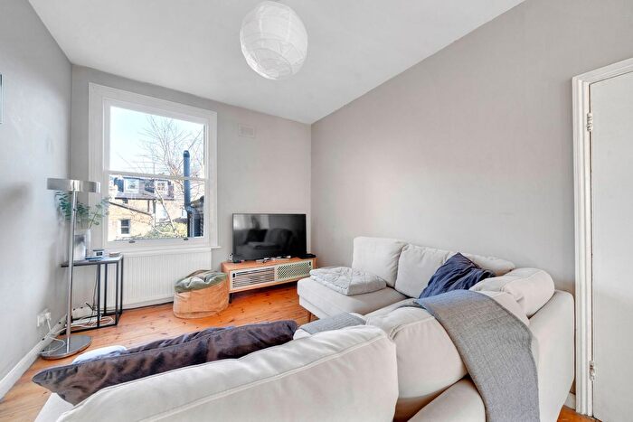 2 Bedroom Flat For Sale In Rita Road, London, SW8
