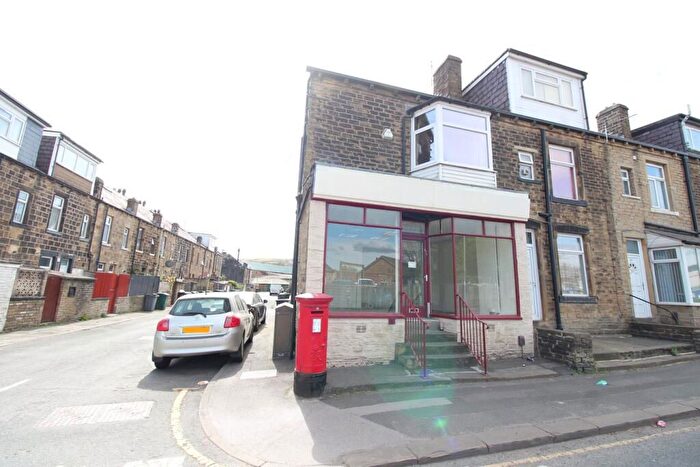 4 Bedroom End Of Terrace House For Sale In Bradford Road, Keighley, BD21