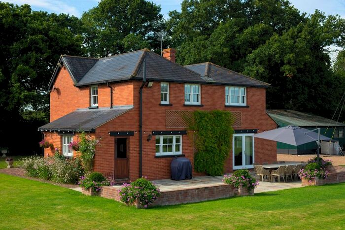 4 Bedroom Detached House For Sale In Bethersden, Ashford, TN26