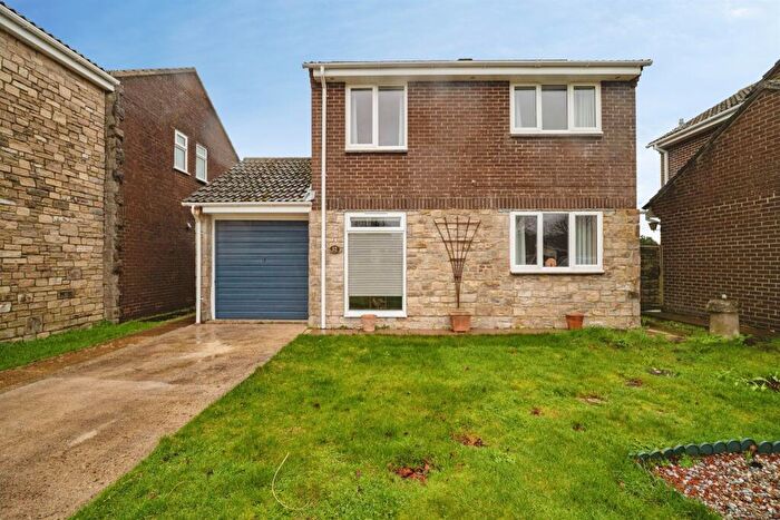 3 Bedroom Detached House For Sale In Binghams Road, Crossways, Dorchester, DT2