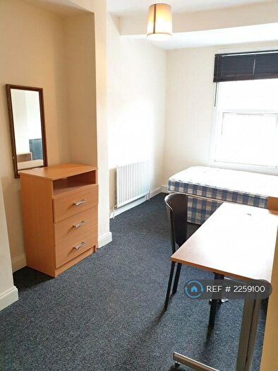 6 Bedroom Flat To Rent In Glossop Road, Sheffield, S10