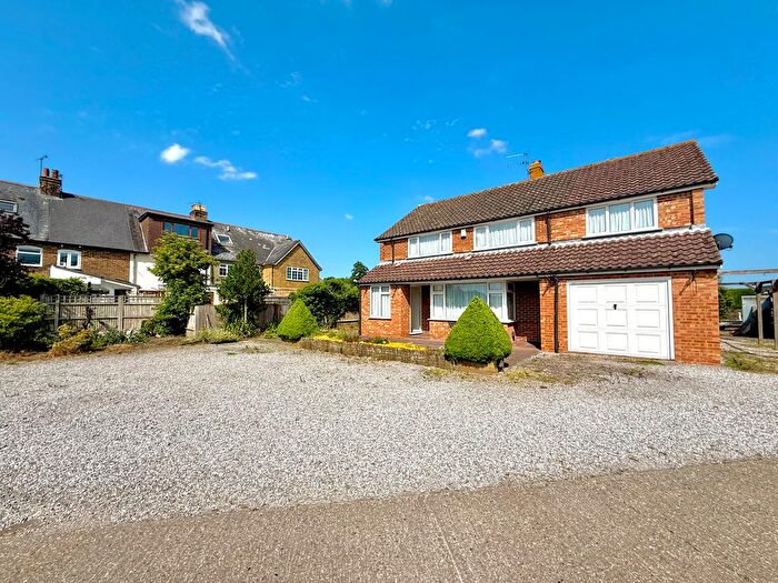 5 Bedroom Property To Rent In Wierton Road, Boughton Monchelsea, Maidstone, ME17