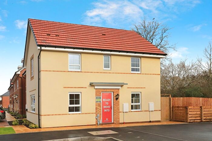 3 Bedroom Semi-Detached House For Sale In Folliott's Manor, Stourport-On-Severn, DY13