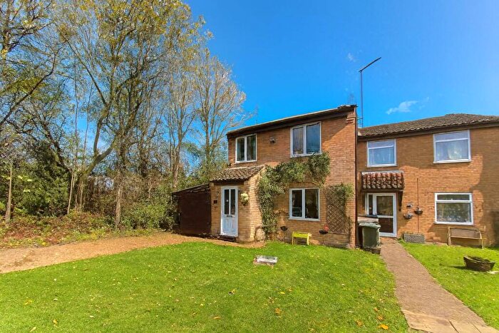 3 Bedroom Terraced House For Sale In Jorose Way: South Bretton, PE3