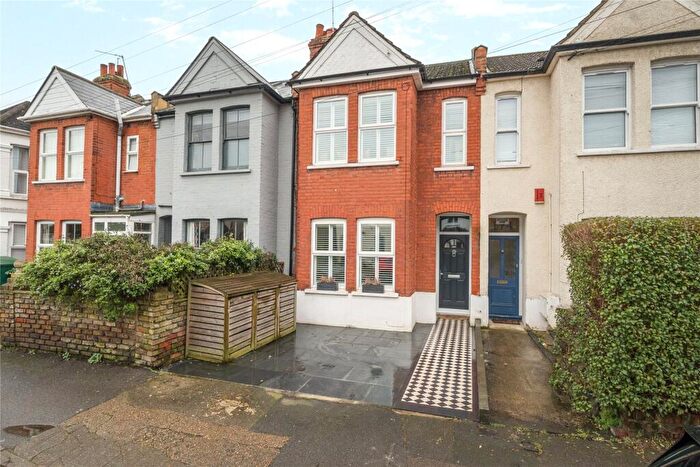 3 Bedroom Terraced House For Sale In Thornhill Road, Surbiton, KT6