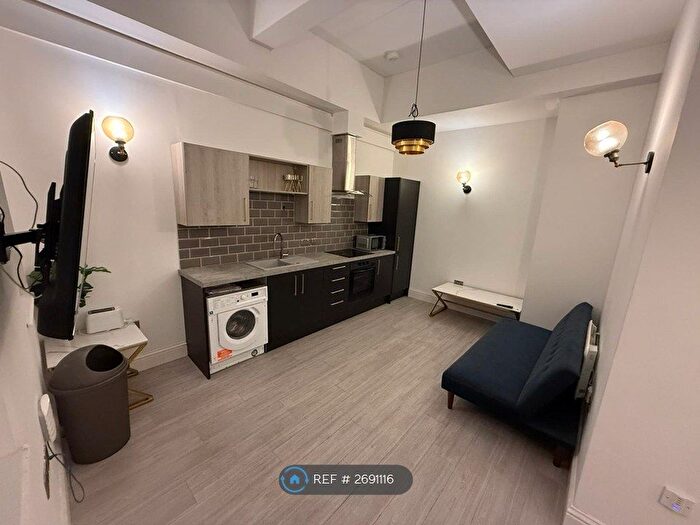 1 Bedroom Flat To Rent In St. Johns North, Wakefield, WF1