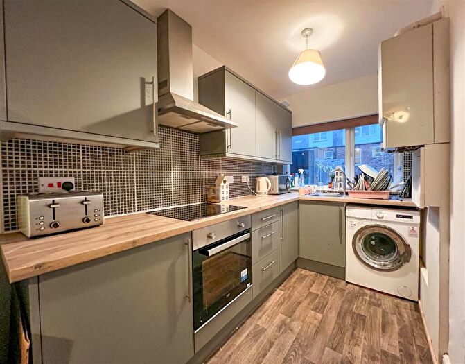 5 Bedroom House To Rent In Denham Road, Off Ecclesall Road, Sheffield, S11