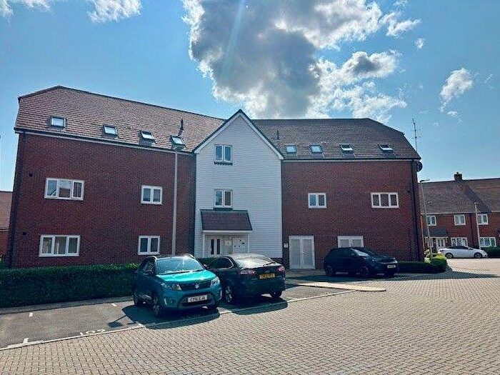 1 Bedroom Flat For Sale In Yarrow Place, Stone Cross, Pevensey, BN24