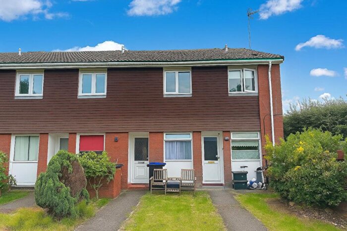 2 Bedroom Maisonette For Sale In Henderson Close, Trowbridge, BA14